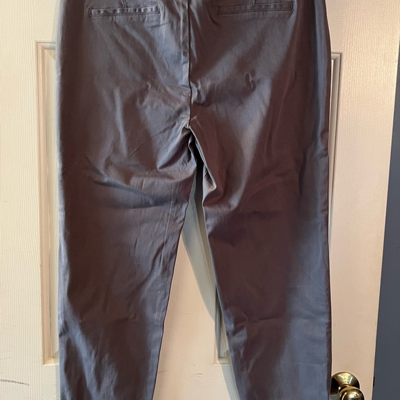 Lila Ryan stretch pants - very comfortable - Picture 2 of 4